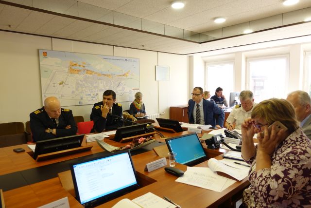 Pratybos uoste: šį rytą užimtas keltas “Neringa”